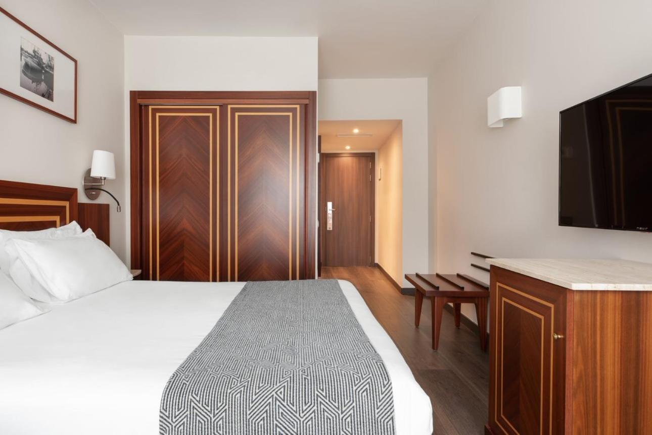 Eurostars Ciudad De La Coruna Bagian luar foto